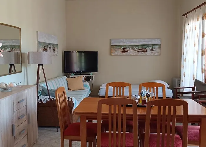 Appartement Tria Liodendra Corfu - Sea Petrití