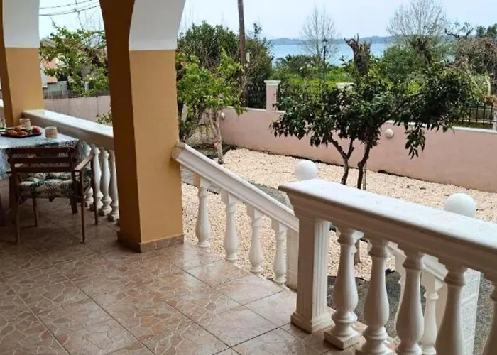 Appartement Tria Liodendra Corfu - Sea
