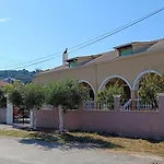 Tria Liodendra Corfu - Sea Petrití